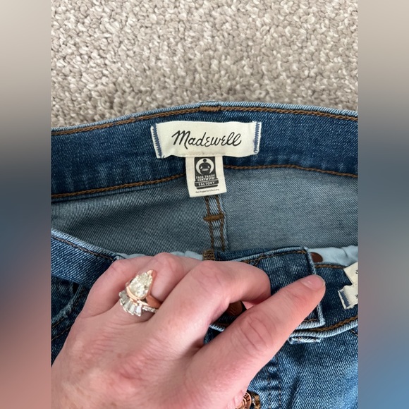 Madewell jeans. Size 23P. 10” High Rise Skinny. Mid wash. Raw hem. Button fly. - Picture 4 of 5